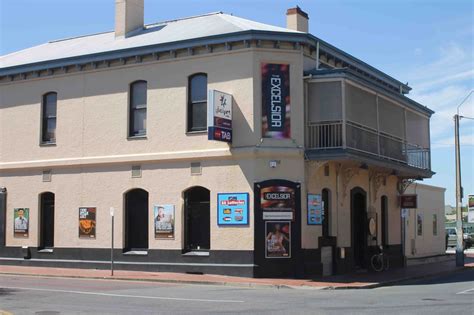 excelsior hotel brompton reviews